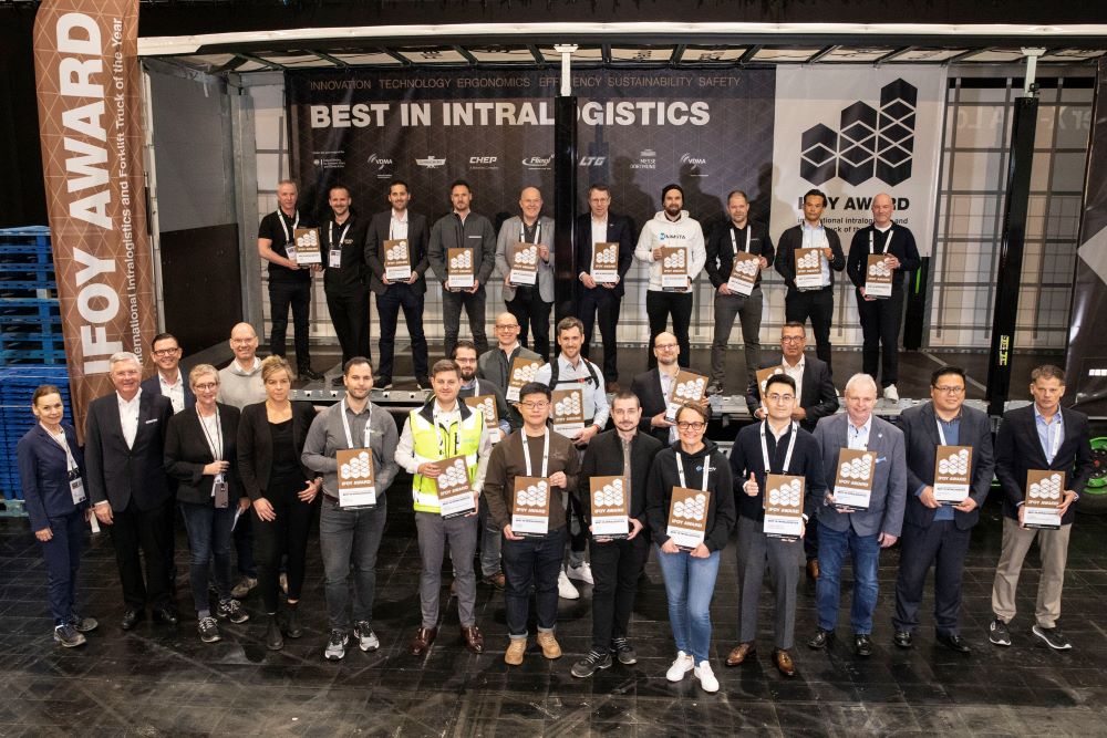 International Logistics Highest Honor! Youibot receives IFOY Certificate